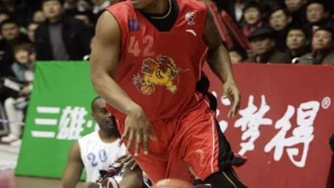 “2025年3月11日：银发族健身风潮下的体育新篇章”